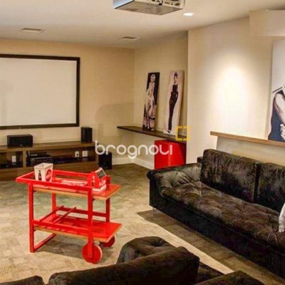 Apartamento com 68m², 2 quartos (sendo 1 suíte), 2 garagens, no bairro Itacorubi em Florianópolis