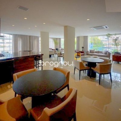 Apartamento com 68m², 2 quartos (sendo 1 suíte), 2 garagens, no bairro Itacorubi em Florianópolis