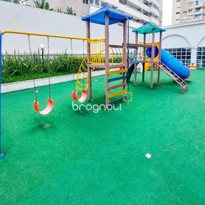 Apartamento com 68m², 2 quartos (sendo 1 suíte), 2 garagens, no bairro Itacorubi em Florianópolis
