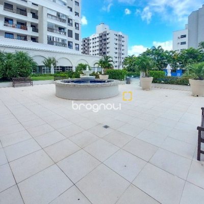 Apartamento com 68m², 2 quartos (sendo 1 suíte), 2 garagens, no bairro Itacorubi em Florianópolis