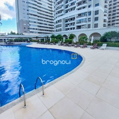 Apartamento com 68m², 2 quartos (sendo 1 suíte), 2 garagens, no bairro Itacorubi em Florianópolis