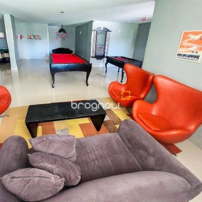 Apartamento com 68m², 2 quartos (sendo 1 suíte), 2 garagens, no bairro Itacorubi em Florianópolis