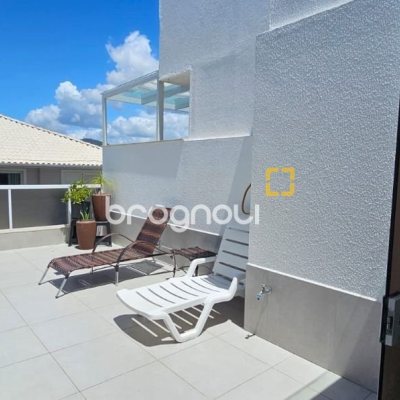 Cobertura com 122m², 2 quartos (sendo 1 suíte), 2 garagens, no bairro Ingleses em Florianópolis