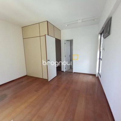 Sala com 22m², no bairro Centro em Florianópolis