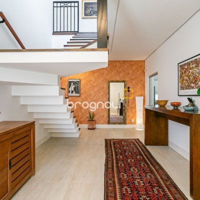 Casa de Condomínio com 542m², 4 quartos (sendo 3 suítes), 2 garagens, no bairro Lagoa da Conceição em Florianópolis