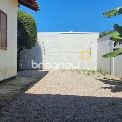 Casa com 123m², 3 quartos, 3 garagens, no bairro Ingleses do Rio Vermelho em Florianópolis