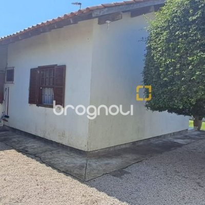 Casa com 123m², 3 quartos, 3 garagens, no bairro Ingleses do Rio Vermelho em Florianópolis