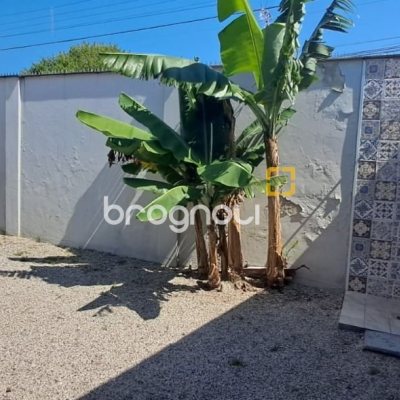 Casa com 123m², 3 quartos, 3 garagens, no bairro Ingleses do Rio Vermelho em Florianópolis