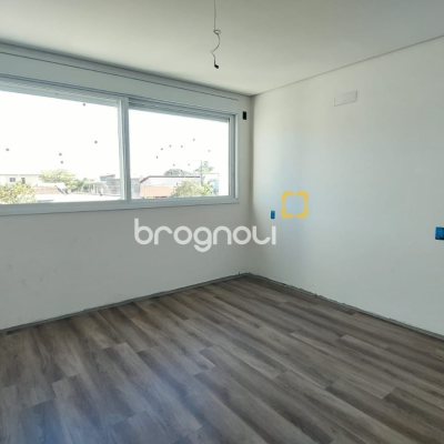 Casa com 182m², 3 quartos (sendo 1 suíte), 1 garagem, no bairro Campeche em Florianópolis