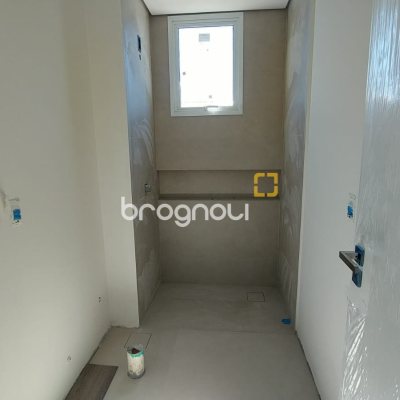 Casa com 182m², 3 quartos (sendo 1 suíte), 1 garagem, no bairro Campeche em Florianópolis