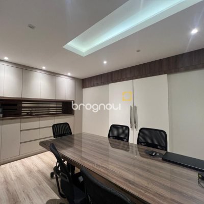 Sala com 57m², no bairro Centro em Florianópolis