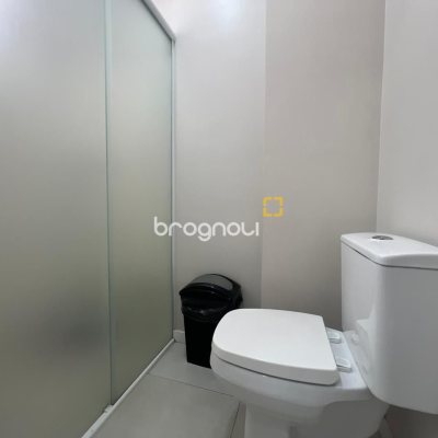Sala com 57m², no bairro Centro em Florianópolis