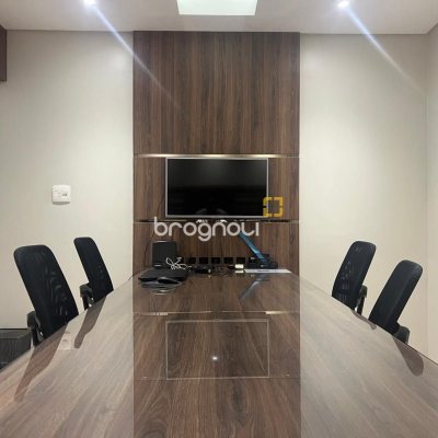 Sala com 57m², no bairro Centro em Florianópolis