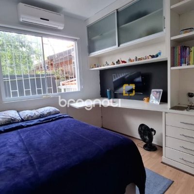 Casa com 168m², 3 quartos (sendo 1 suíte), 2 garagens, no bairro Capoeiras em Florianópolis