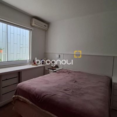 Casa com 168m², 3 quartos (sendo 1 suíte), 2 garagens, no bairro Capoeiras em Florianópolis