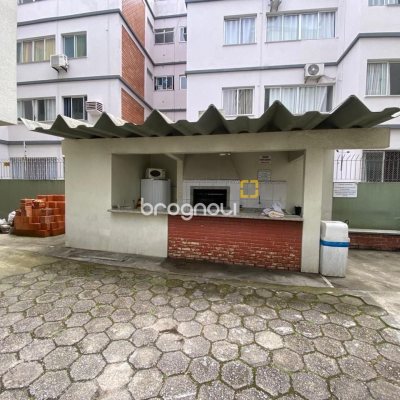 Apartamento com 69m², 3 quartos, 1 garagem, no bairro Campinas em São José