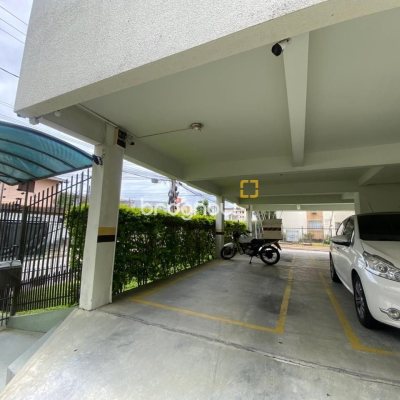 Apartamento com 69m², 3 quartos, 1 garagem, no bairro Campinas em São José
