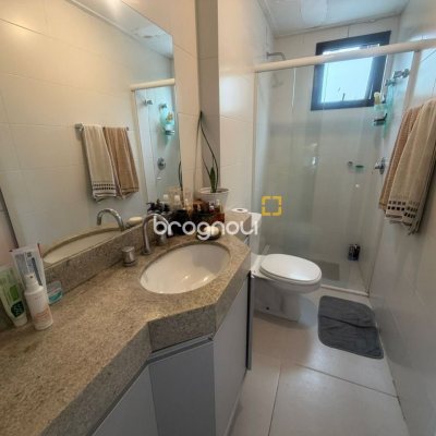 Apartamento com 66m², 2 quartos (sendo 1 suíte), 1 garagem, no bairro Itacorubi em Florianópolis