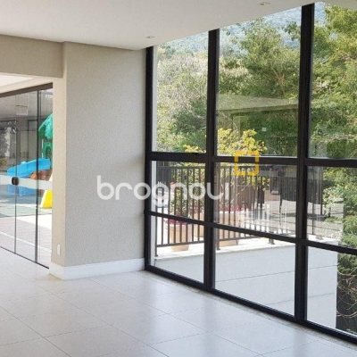 Apartamento com 66m², 2 quartos (sendo 1 suíte), 1 garagem, no bairro Itacorubi em Florianópolis