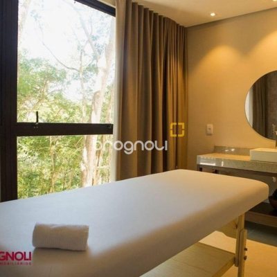 Apartamento com 66m², 2 quartos (sendo 1 suíte), 1 garagem, no bairro Itacorubi em Florianópolis