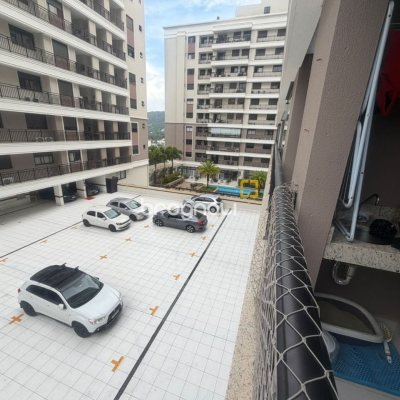 Apartamento com 66m², 2 quartos (sendo 1 suíte), 1 garagem, no bairro Itacorubi em Florianópolis