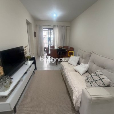 Apartamento com 66m², 2 quartos (sendo 1 suíte), 1 garagem, no bairro Itacorubi em Florianópolis
