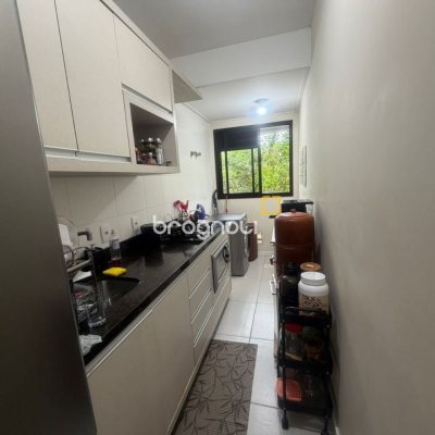 Apartamento com 66m², 2 quartos (sendo 1 suíte), 1 garagem, no bairro Itacorubi em Florianópolis