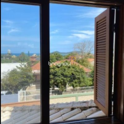 Casa com 370m², 3 quartos (sendo 2 suítes), 3 garagens, no bairro Campeche em Florianópolis