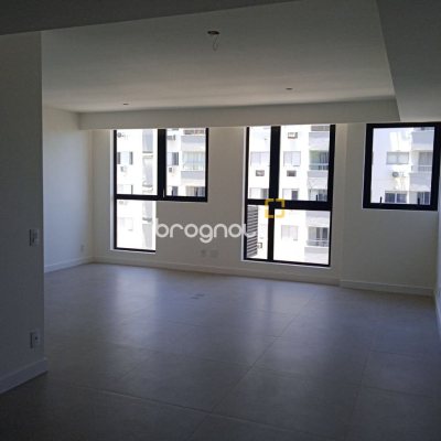 Apartamento com 52m², 1 quarto, 1 garagem, no bairro Trindade em Florianópolis
