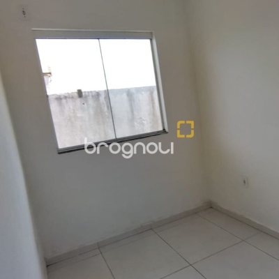 Apartamento com 68m², 3 quartos (sendo 1 suíte), 1 garagem, no bairro São João do Rio Vermelho em Florianópolis
