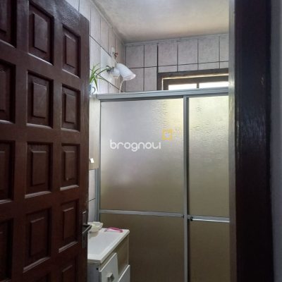 Casa com 126m², 5 quartos, 4 garagens, no bairro Morro das Pedras em Florianópolis