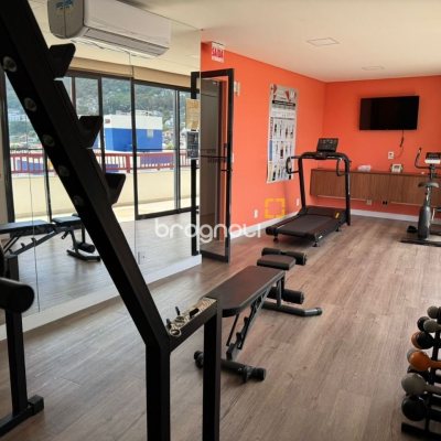 Studio com 32m², 1 quarto (sendo 1 suíte), 1 garagem, no bairro Trindade em Florianópolis
