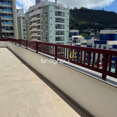 Studio com 32m², 1 quarto (sendo 1 suíte), 1 garagem, no bairro Trindade em Florianópolis