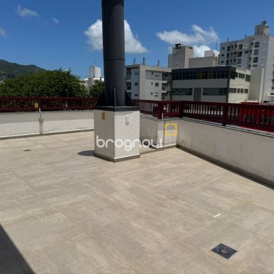 Studio com 32m², 1 quarto (sendo 1 suíte), 1 garagem, no bairro Trindade em Florianópolis