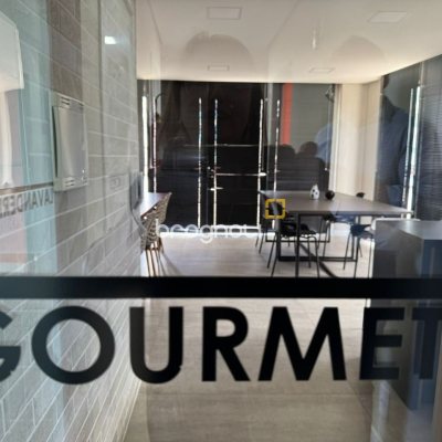 Studio com 32m², 1 quarto (sendo 1 suíte), 1 garagem, no bairro Trindade em Florianópolis