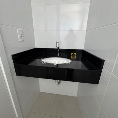 Studio com 32m², 1 quarto (sendo 1 suíte), 1 garagem, no bairro Trindade em Florianópolis