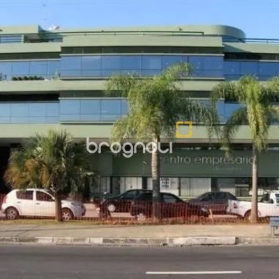 Sala com 63m², 2 garagens, no bairro Centro em Florianópolis