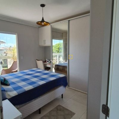 Apartamento com 65m², 2 quartos (sendo 1 suíte), 1 garagem, no bairro Ingleses em Florianópolis