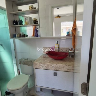Apartamento com 65m², 2 quartos (sendo 1 suíte), 1 garagem, no bairro Ingleses em Florianópolis