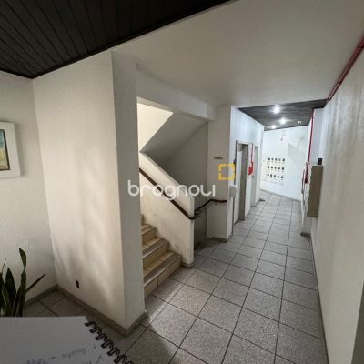 Cobertura com 183m², 3 quartos (sendo 1 suíte), 10 garagens, no bairro Capoeiras em Florianópolis