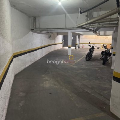 Cobertura com 183m², 3 quartos (sendo 1 suíte), 10 garagens, no bairro Capoeiras em Florianópolis