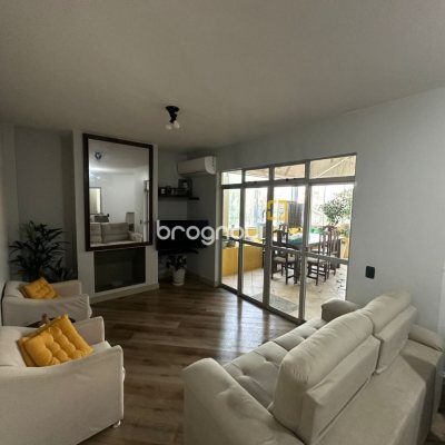 Cobertura com 183m², 3 quartos (sendo 1 suíte), 10 garagens, no bairro Capoeiras em Florianópolis