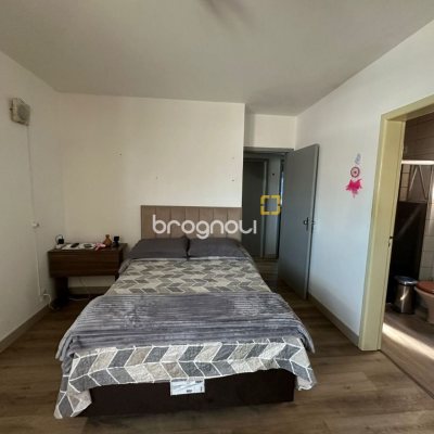 Cobertura com 183m², 3 quartos (sendo 1 suíte), 10 garagens, no bairro Capoeiras em Florianópolis