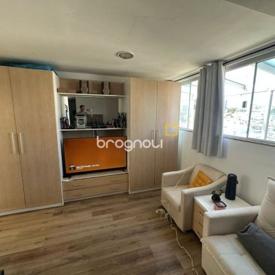 Cobertura com 183m², 3 quartos (sendo 1 suíte), 10 garagens, no bairro Capoeiras em Florianópolis