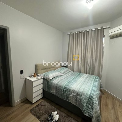 Cobertura com 183m², 3 quartos (sendo 1 suíte), 10 garagens, no bairro Capoeiras em Florianópolis