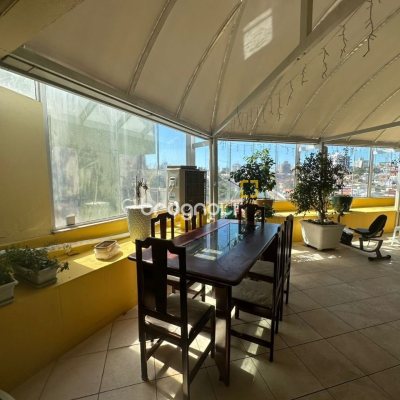 Cobertura com 183m², 3 quartos (sendo 1 suíte), 10 garagens, no bairro Capoeiras em Florianópolis