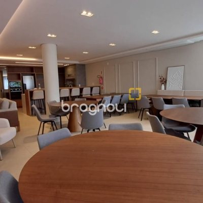 Apartamento com 94m², 3 quartos (sendo 1 suíte), 2 garagens, no bairro Monte Verde em Florianópolis