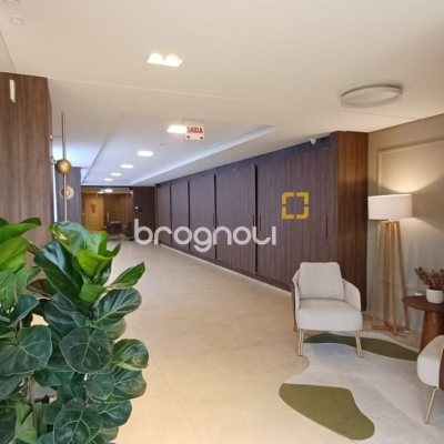 Apartamento com 94m², 3 quartos (sendo 1 suíte), 2 garagens, no bairro Monte Verde em Florianópolis