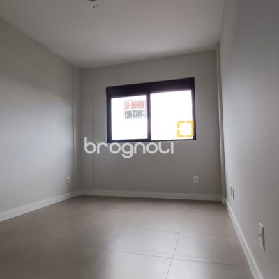 Apartamento com 94m², 3 quartos (sendo 1 suíte), 2 garagens, no bairro Monte Verde em Florianópolis