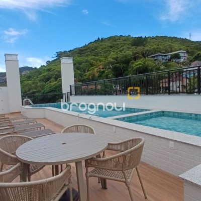 Apartamento com 94m², 3 quartos (sendo 1 suíte), 2 garagens, no bairro Monte Verde em Florianópolis